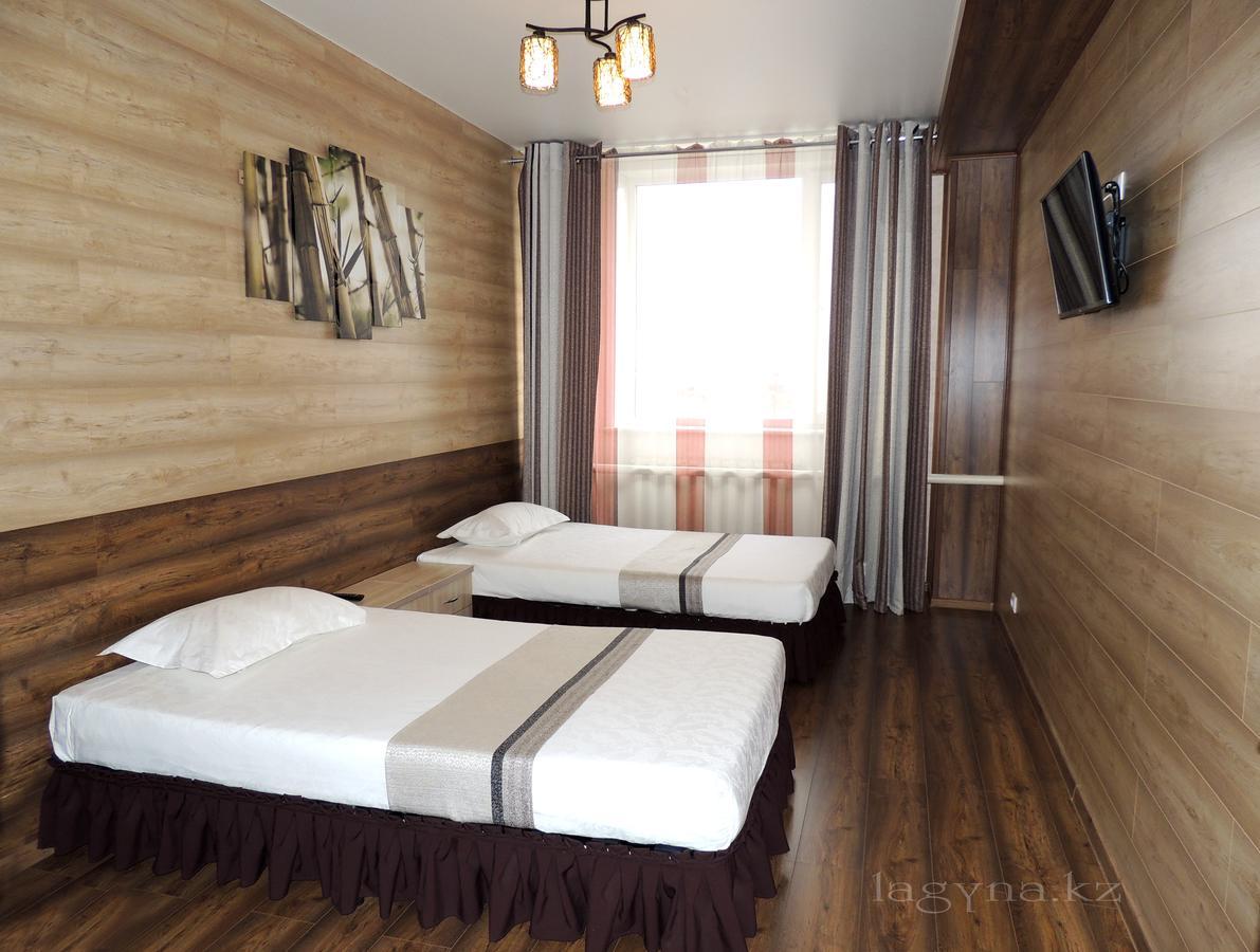 Laguna Hotel Qostanaj Buitenkant foto