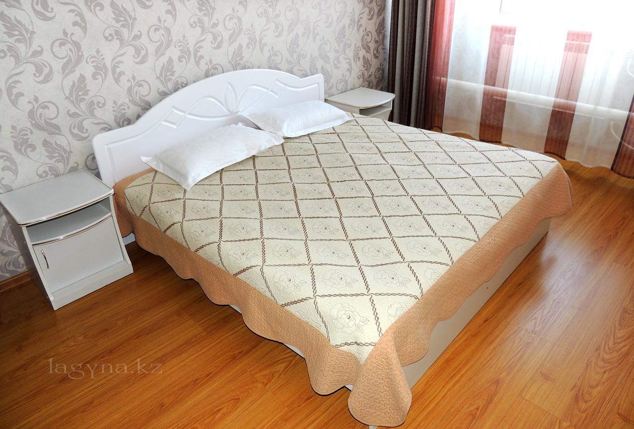 Laguna Hotel Qostanaj Buitenkant foto