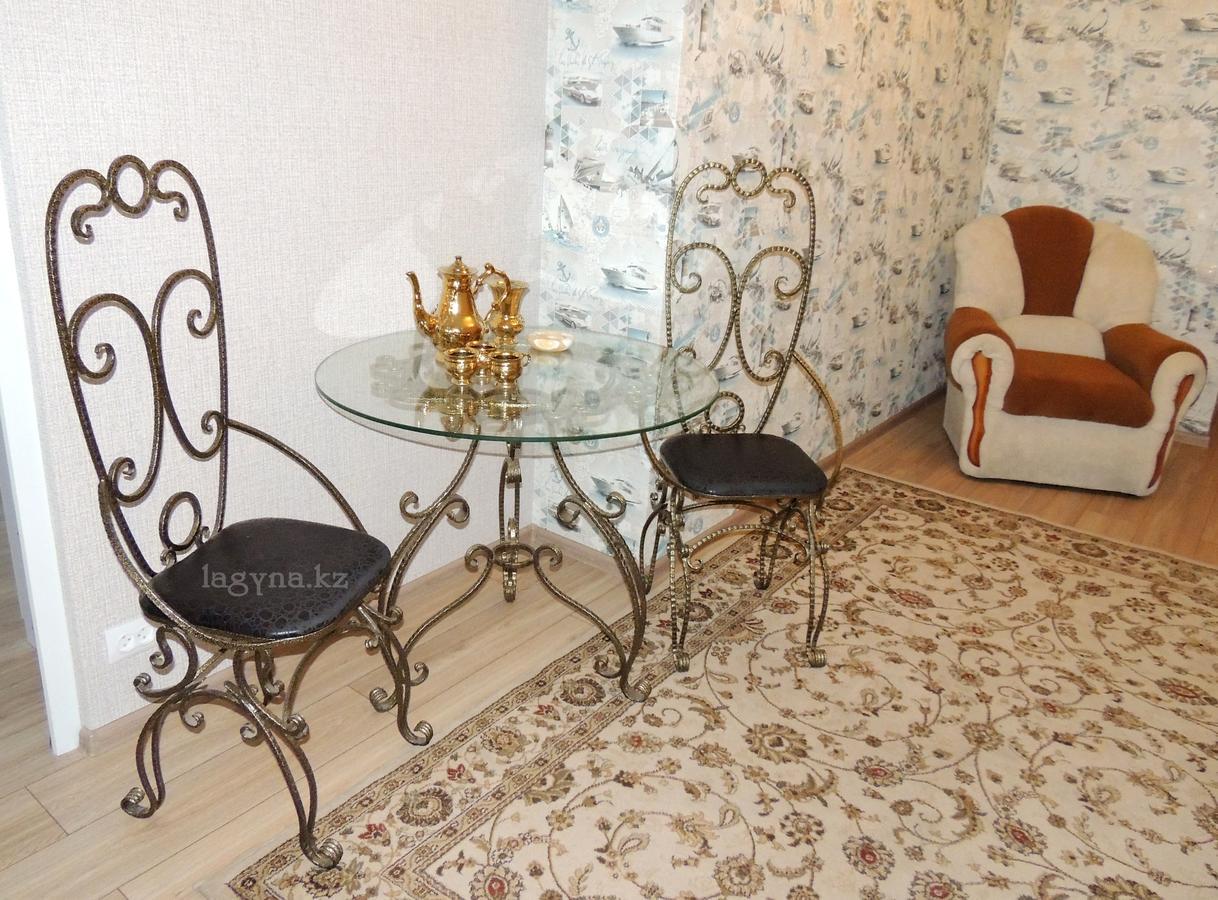 Laguna Hotel Qostanaj Buitenkant foto