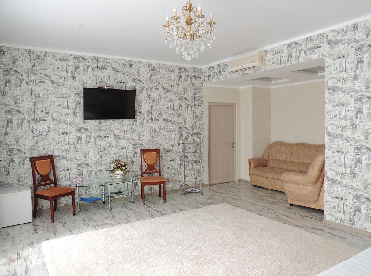 Laguna Hotel Qostanaj Buitenkant foto