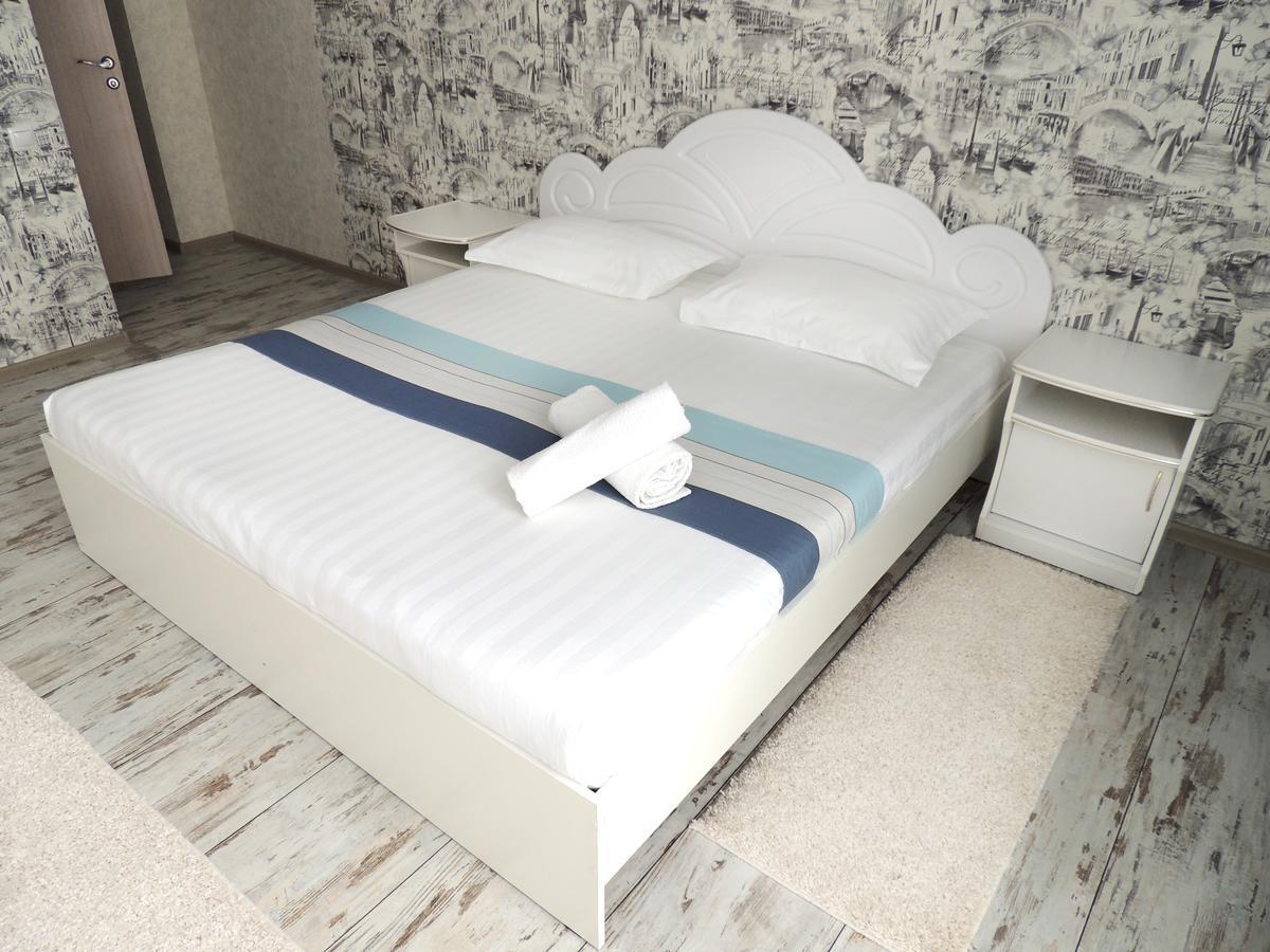 Laguna Hotel Qostanaj Buitenkant foto