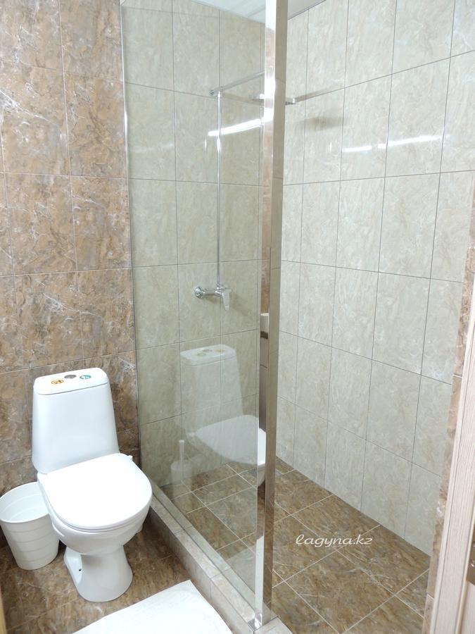 Laguna Hotel Qostanaj Buitenkant foto