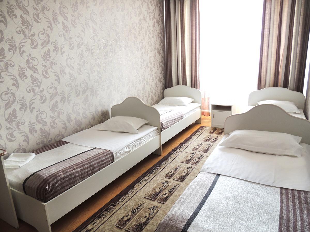 Laguna Hotel Qostanaj Buitenkant foto